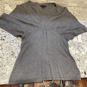 BR Grey V-neck short sleeve💫 sweater